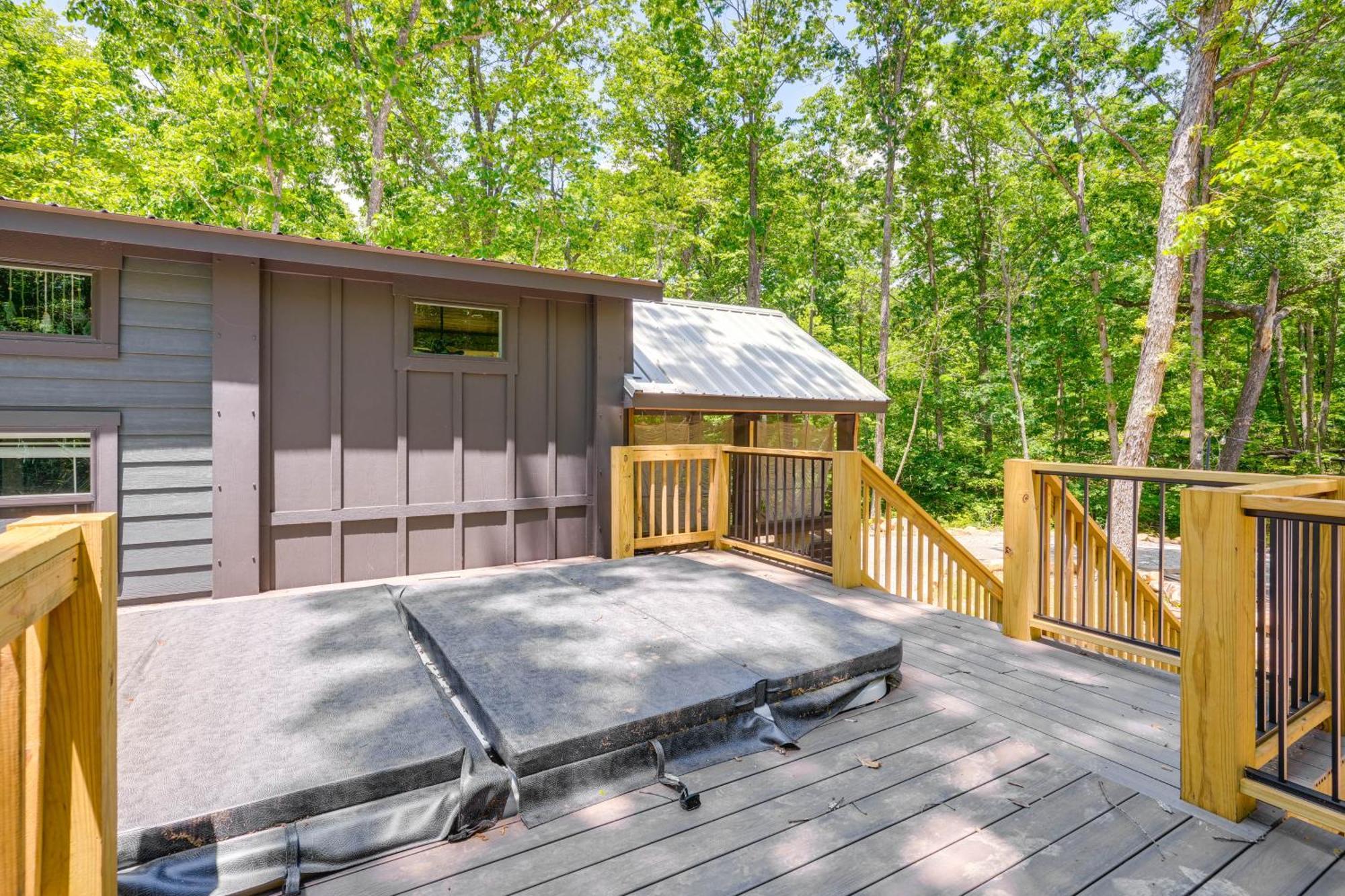 Monteagle Cabin With Swim Spa, Sauna And Fire Pit! Exteriör bild