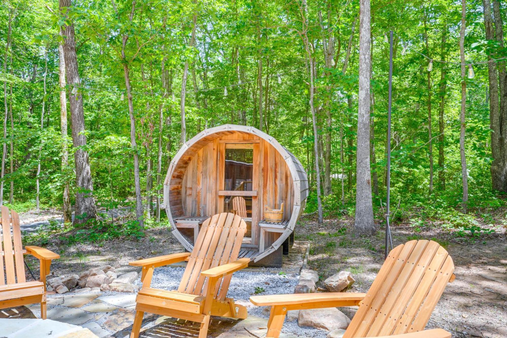 Monteagle Cabin With Swim Spa, Sauna And Fire Pit! Exteriör bild